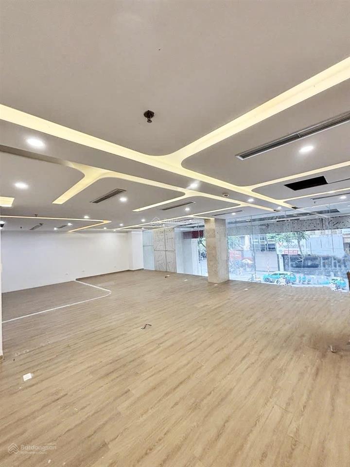 Cho thuê 450m mặt tiền phố huế, ngang 14m, giá chỉ 160 triệu, phù hợp cho thương hiệu, cao cấp