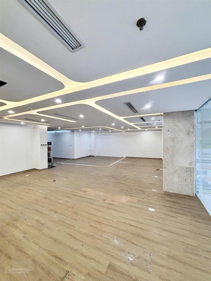 Cho thuê 450m mặt tiền phố huế, ngang 14m, giá chỉ 160 triệu, phù hợp cho thương hiệu, cao cấp