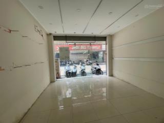 Cho thuê nhà mặt phố mai hắc đế 30m2 x 5 tầng, mặt tiền 5m, thông sàn