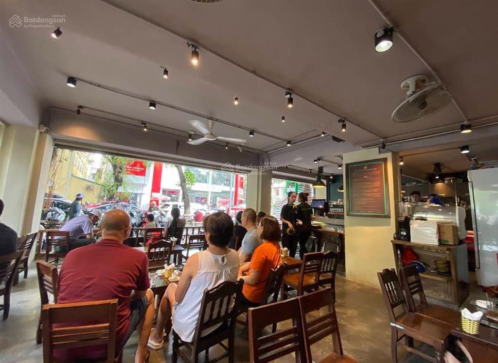 Cho thuê lô góc trần nhân tông, 70m2 x 2 tầng, mặt tiền 9m, vỉa hè siêu lớn, vị trí đẹp, sầm uất