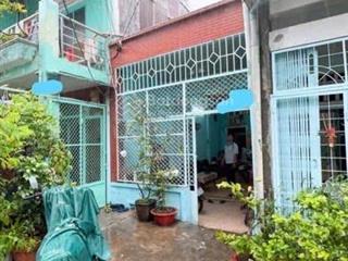 Nhà đẹp q4 tphcm hẻm 3 gác rộng rãi