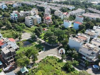 Bán gấp lô góc siêu đẹp 2 mặt tiền đối diện công viên kdc hưng phú 1. liền kề global city 2km