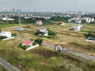 Bán lô đất biệt thự mặt tiền sông kdc phú nhuận . đường 16m. vị trí sáng và đẹp