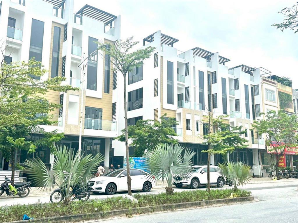 Bán liền kề góc b1.4 giá chỉ 102tr/m2 đường 14m không lỗi lầm mặt tiền cực rộng  0924 087 ***