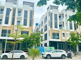 Cho thuê nguyên căn hoàn thiện tại khu đô thị thanh hà cenco 5, điện nước hộ gia đình, đường 14m