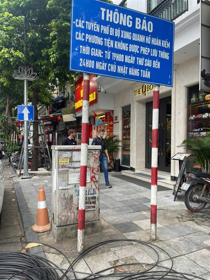 Bán mặt phố nguyễn hữu huân  dt 66m2  mt 6m  135,3 tỷ. vị trí đẹp  mặt tiền lớn  chợ đêm