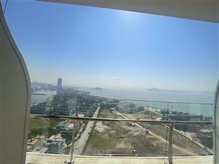 Chính chủ cần bán căn studio tầng cao cắt lỗ view trực vịnh biển hạ long, giá tốt nhất thị trường