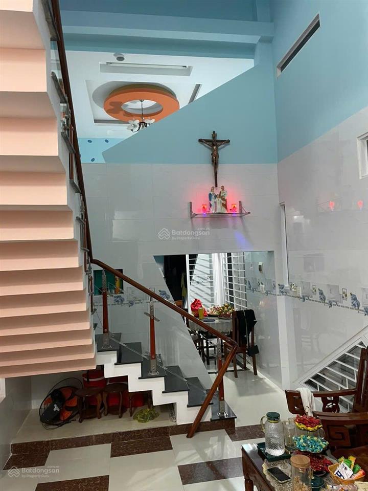 Bán hai căn liền kề mặt tiền gần biển