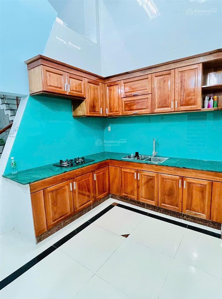 Bán hai căn liền kề mặt tiền gần biển