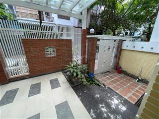 Biệt thự đơn lập p thành thái 270m2 mt 14m. nhà đẹp ở luôn khu vip không lỗi lầm giá cực tốt