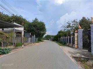 Mặt tiền đường nhựa 722. khu vực bình dương