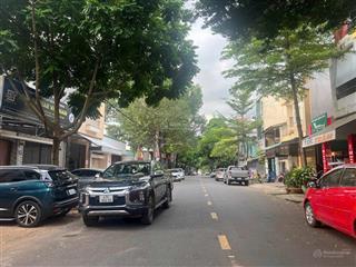 Bán lô đất mặt tiền đường nhựa, khu dân cư đông