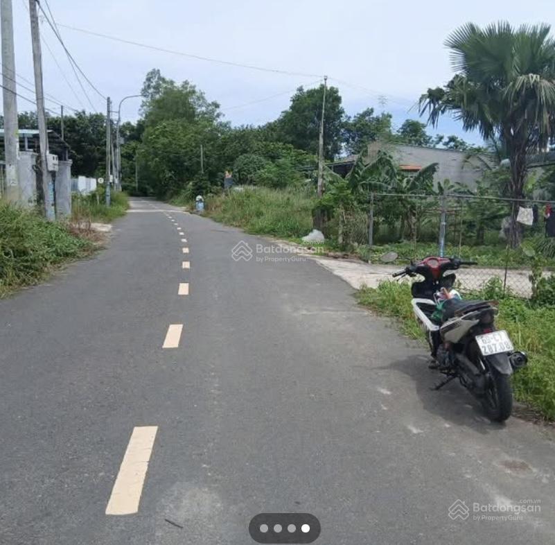 Bán lô đất mặt tiền đường nhựa, vườn sầu riêng thái. dân cư đông đúc. sổ hồng riêng. thổ cư