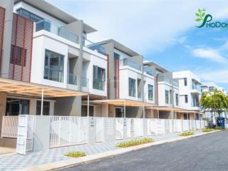 Cần bán nhà phố phố đông village quận 2 đối diện căn hộ salto residence thích hợp kd. giá 10,3 tỷ