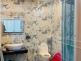 Bán nhà mặt phố văn chương kinh doanh tốt 75m2x 7 tầng, cầu thang máy, nội thất toàn bộ là gỗ xịn