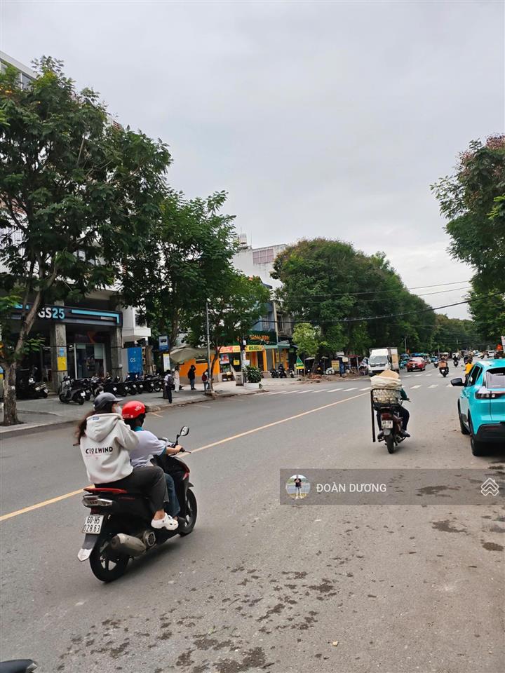 Bán nhà nát góc 2 mt đường đặng thùy trâm, p. 13, bình thạnh. dt 10 x 25m, nở hậu 15m. chỉ 50 tỷ