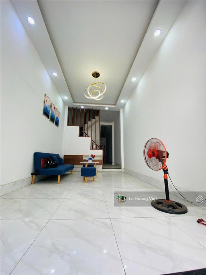 Nhà 3 phòng ngủ  nhà mới ở liền  giáp phú nhuận tân bình  gần đại hoc văn lang chỉ hơn 5 tỷ