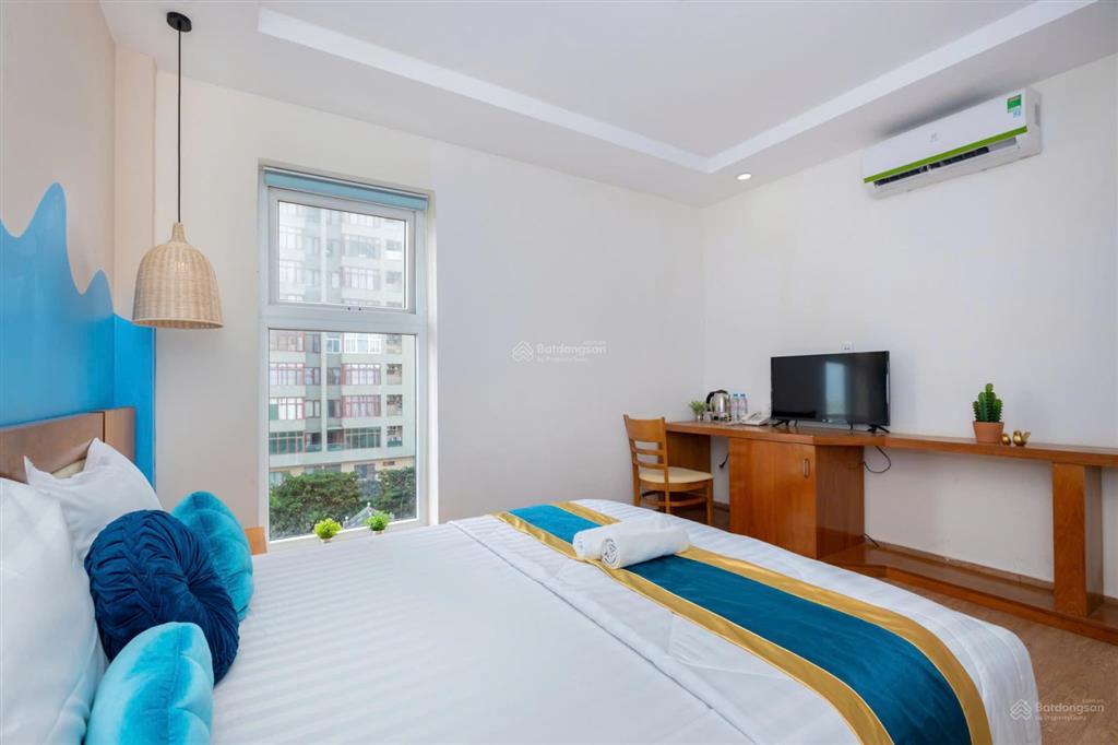 Cho thuê khách sạn đối diện biển bãi sau (45 phòng + 1 penthouse) 90tr/ tháng