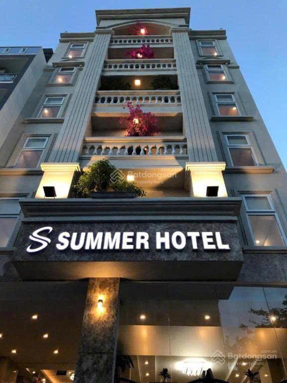 Cho thuê khách sạn đối diện biển bãi sau (45 phòng + 1 penthouse) 90tr/ tháng