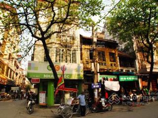 Gia đình không ở lên bán nhà tt t2 có nóc phố lý nam đế, cách phố 1 nhà 75m2 3pn 6tỷ kd 50 tr/th