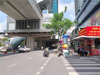 Bán nhà 2t trung tâm cầu giấy  quan hoa 5.85ty