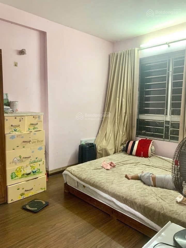 Bán cc 62m2, 6,2 tỷ tại cầu giấy, 2pn + 2wc + bếp, pháp lý đầy đủ