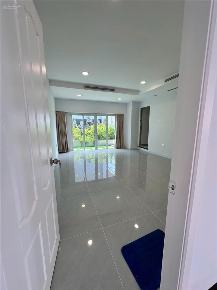 Cho thuê căn hộ cc bảy hiền tower, duplex q tân bình dt 230m2 4pn 3wc giá 17tr  0943 245 ***