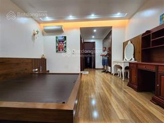 Bán gấp cc mini, ngõ ô tô, phố hoàng quốc việt, cầu giấy, hà nội, dt 90m2, mt 7m, 11 tầng tm, 35 tỷ