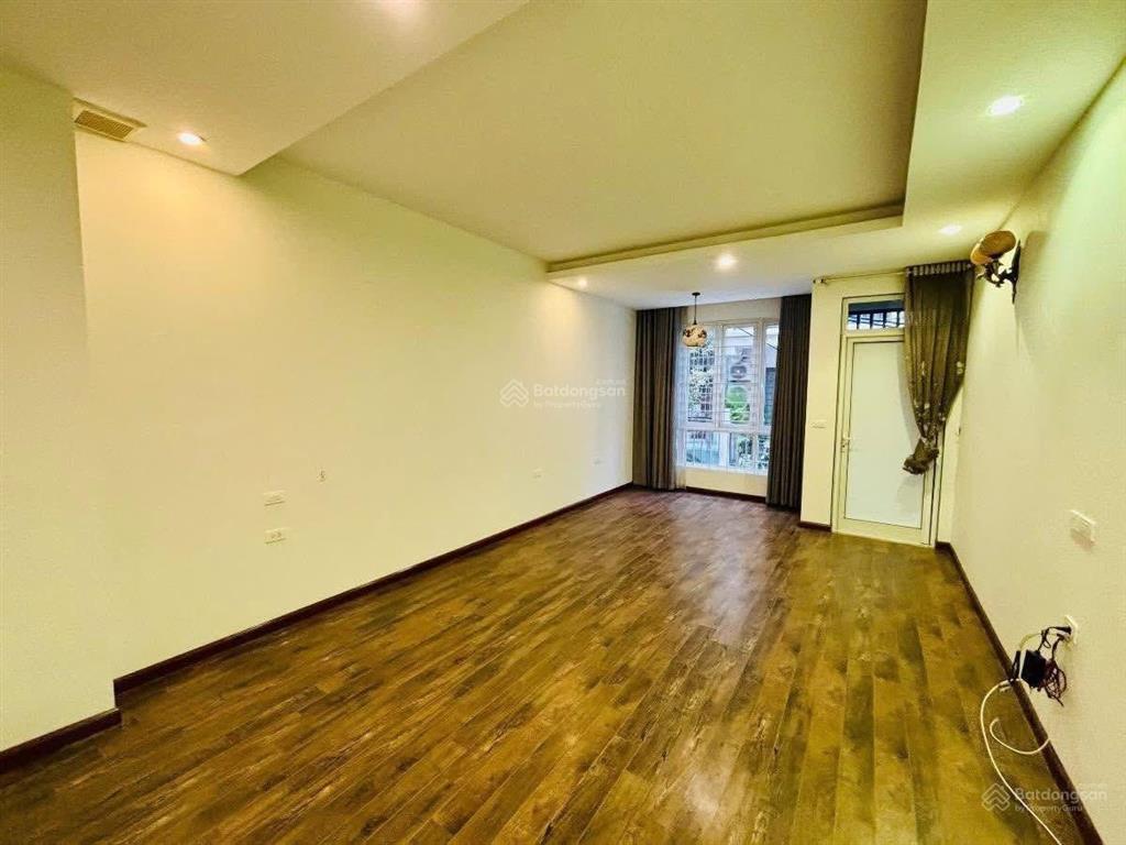 Bán nhà mặt ngõ 2 ô tô tránh, phố khuất duy tiến, thanh xuân, dt 105m2, mt 6,6m, 4 tầng, 35 tỷ