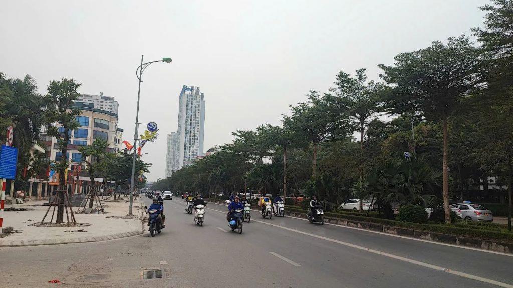 Hiếm nhà mặt phố lớn Lê Trọng Tấn, 104m2, MT 5m, vị trí đẹp, KD sầm uất, giá 31.5 tỷ