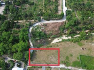 Đất xây nhà vườn 2 mặt kiệt suối phía sau, 500m2 có 120m2 đất ở ngang rộng 27m