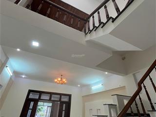 Bán nhà đẹp mặt tiền đường nguyễn chánh, 4 tầng, 141m2.
