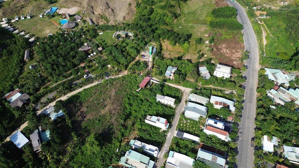 Bán lô đất trồng cây lâu năm 3850m2, gần sát đường dt 602, gần khu thương mại tự do