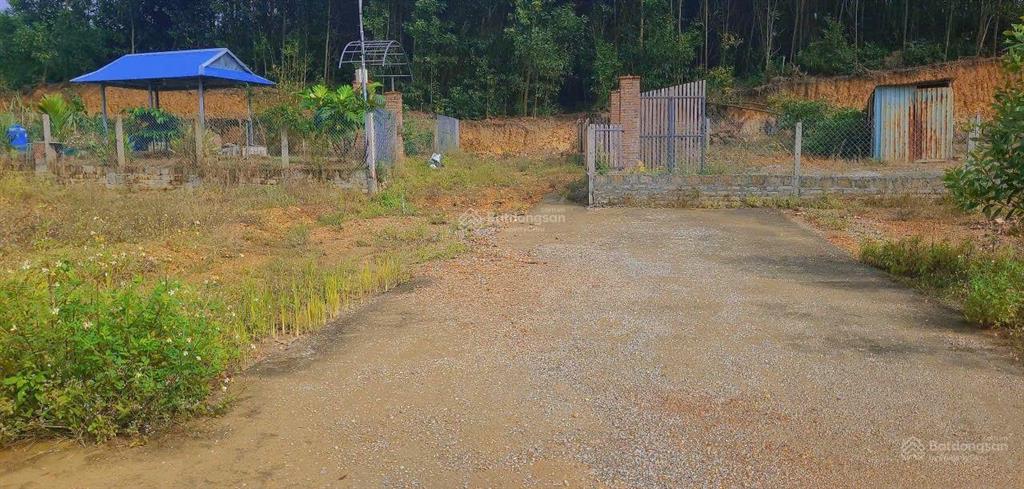 Đất xây nhà vườn 500m2 có 120m2 đất ở xã hòa vang gần hồ hóc khế.