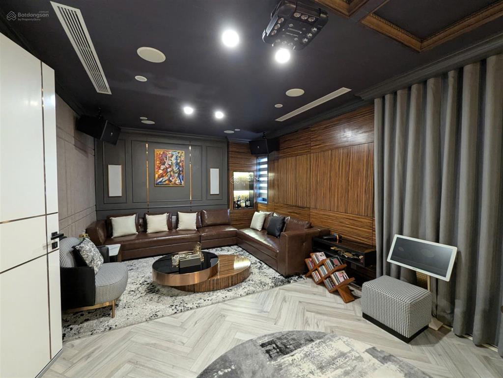 Bán nhà góc mặt tiền đường nguyễn văn luông p.12 quận 6,dt 6mx15m,4 tầng giá 22.5 tỷ ( kim)