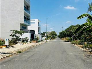 Chính chủ bán lô đất thổ cư tỉnh lộ 10 , 130m2 , sổ sẵn sang tên liền