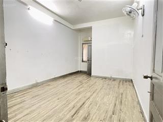 Phòng trọ 26m2 mặt tiền quận 4