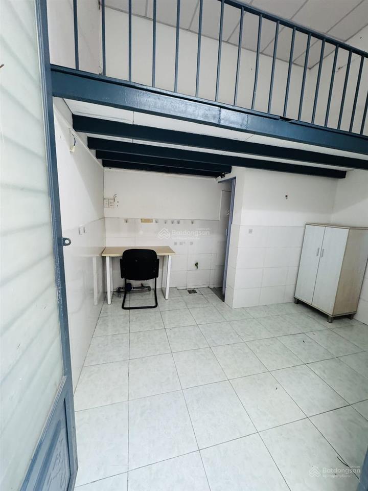 Cho thuê nhà trọ đường núi thành  gần chợ, bệnh viện mỹ đức, etown cộng hòa