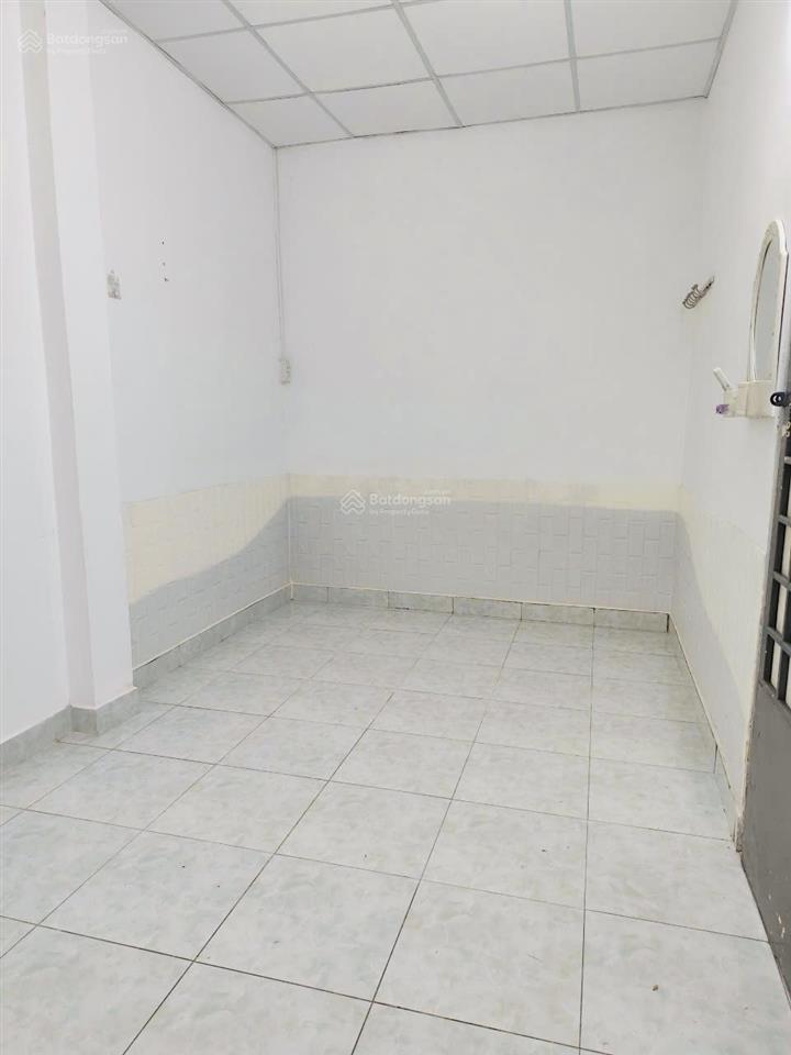 Cho thuê nhà trọ đường núi thành  gần chợ, bệnh viện mỹ đức, etown cộng hòa