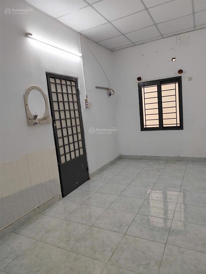 Cho thuê nhà trọ đường núi thành  gần chợ, bệnh viện mỹ đức, etown cộng hòa