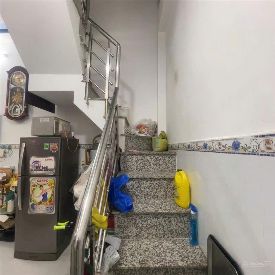 Bán nhà riêng tại nguyễn khoái, p.2, q4, hcm, 3,45 tỷ, 21,4 m2, 3 tầng, 2pn, 2wc