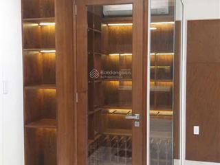 Bán biệt thự siêu đẹp đường nguyễn thông, p9, quận 3, dt 8.5x12m, 5 tầng, 6 phòng ngủ chỉ 30 tỷ