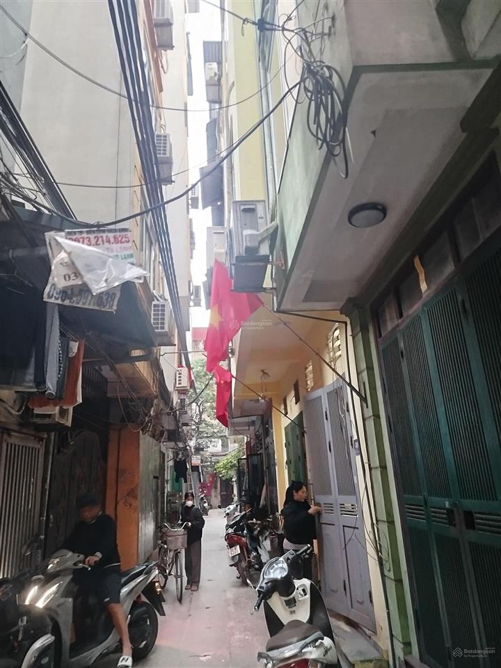 Chính chủ bán nhà 3 tầng đường tôn thất tùng gần đại học y hà nội. dt 44m2 giá 7.1 tỷ