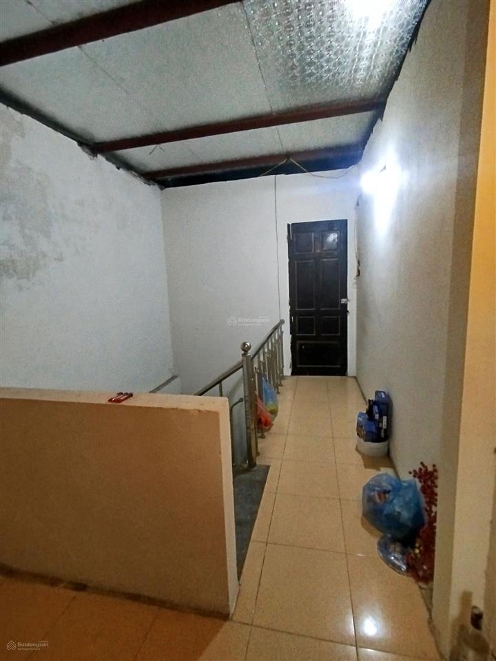 Chính chủ bán nhà 3 tầng đường tôn thất tùng gần đại học y hà nội. dt 44m2 giá 7.1 tỷ