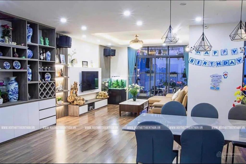 Chính chủ bán căn hộ diện tích 135m2 tại new skyline văn quán, hà đông.  0983 023 ***