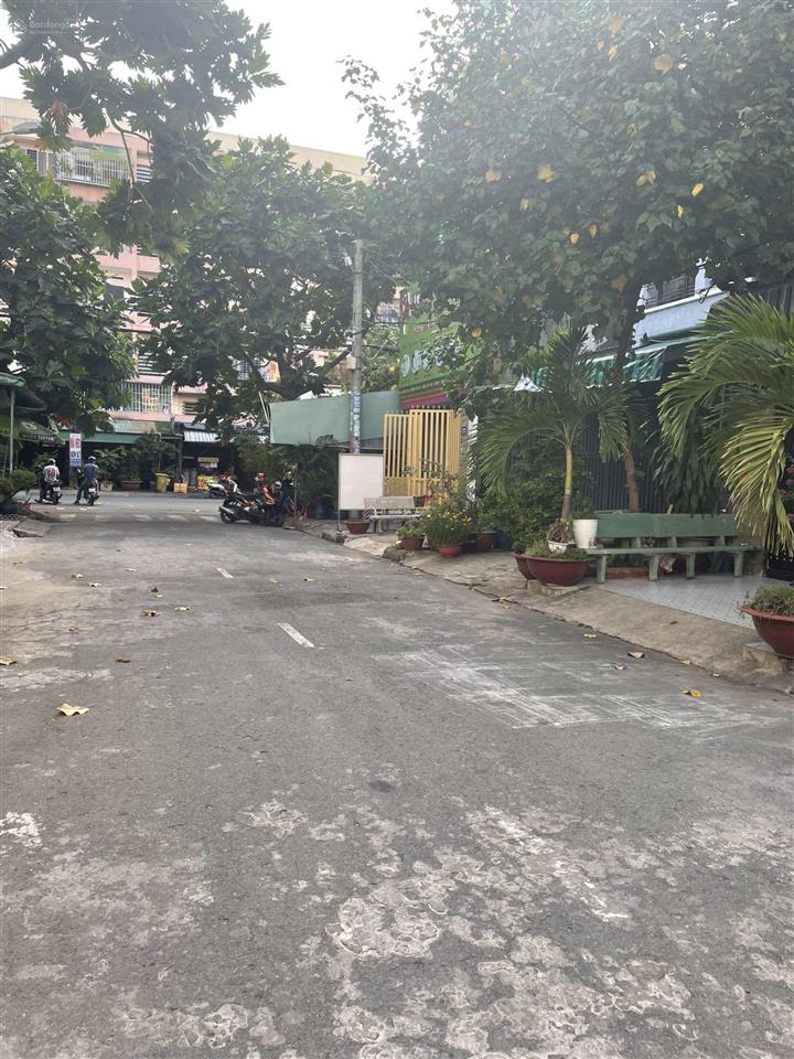 Bán nhà mặt tiền đường dc5, p. sơn kỳ, dt 4mx14m, đúc 3.5 tấm, gần aeon mall tân phú