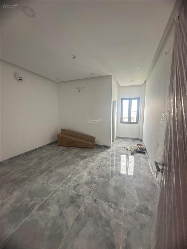 Bán nhà mới 100% hẻm 1/ 6m phạm đăng giảng, dt 4mx20m, lửng, 3 lầu, nhà mới, full nội thất