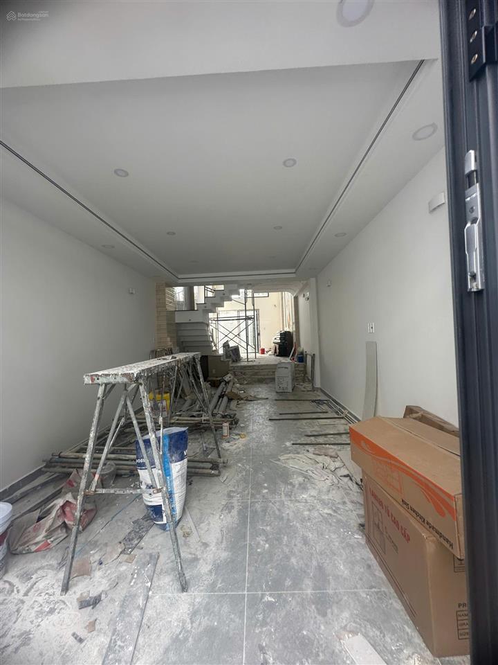 Bán nhà mới 100% hẻm 1/ 6m phạm đăng giảng, dt 4mx20m, lửng, 3 lầu, nhà mới, full nội thất