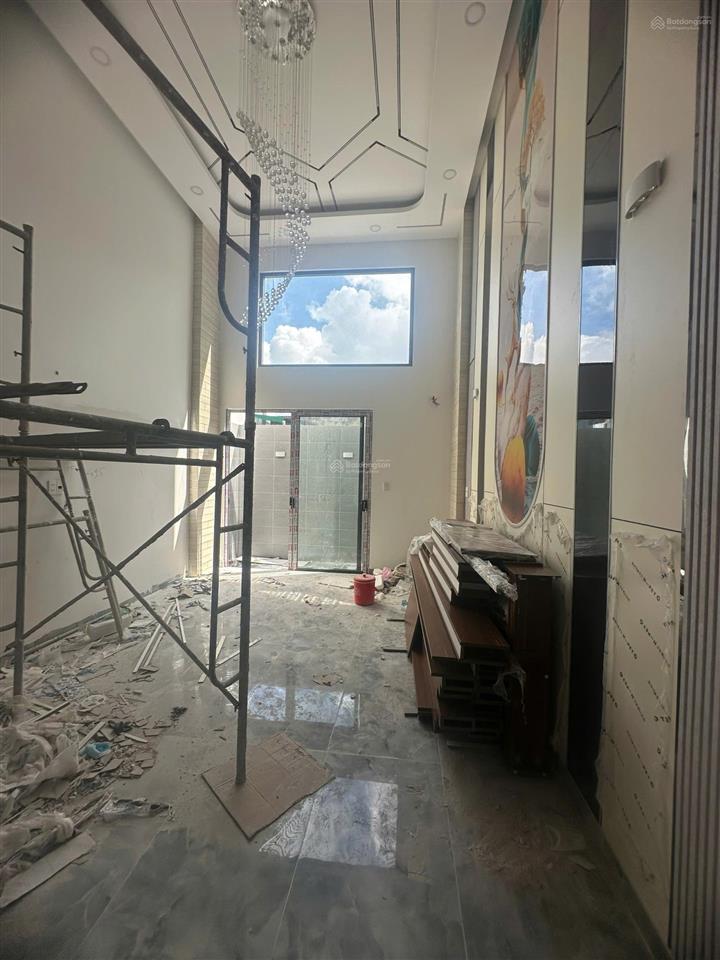 Bán nhà mới 100% hẻm 1/ 6m phạm đăng giảng, dt 4mx20m, lửng, 3 lầu, nhà mới, full nội thất