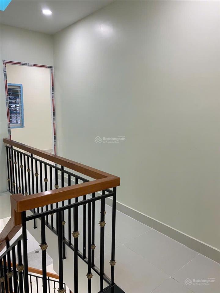 Bán nhà mặt tiền nguyễn hữu dật, dt 4mx15m, 2 tầng, nhà mới ở liền, gần đh công thương tp hcm